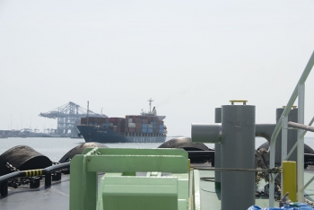 Some interesting angle images at work - Assisting M/V Hai An Time berthing at TCIT port