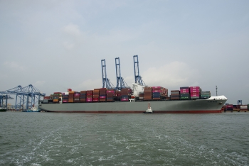 Assisting M/V MILANO BRIDGE berthing at TCIT port - Baria Vung Tau.