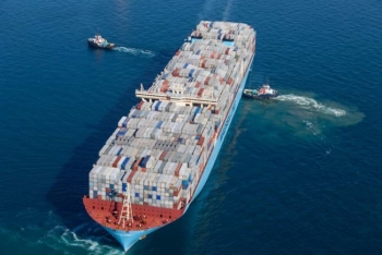This is why ships use tugboats