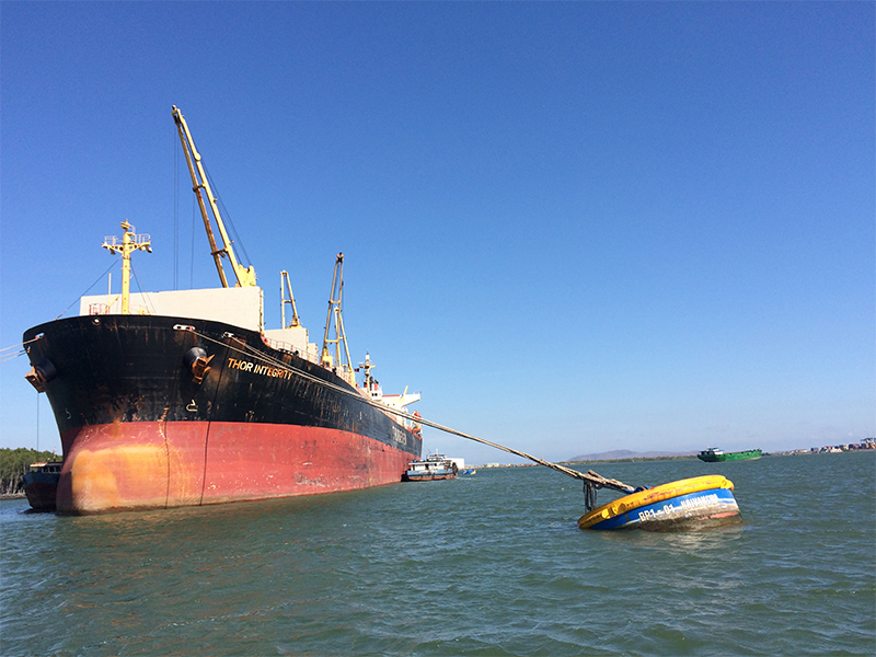 Midstream buoys (Floating Terminal) Midstream buoys (Floating Terminal)