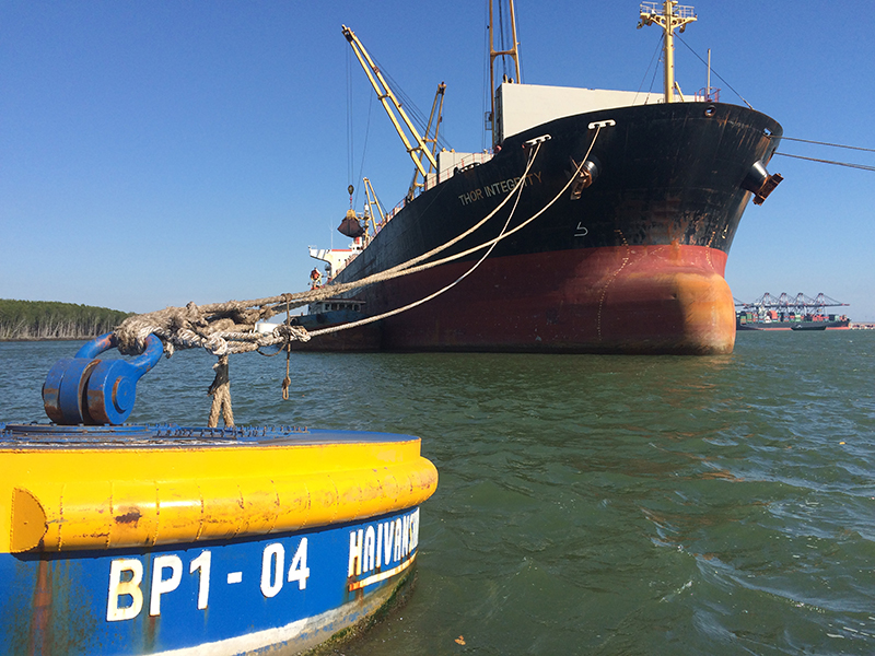 Midstream buoys (Floating Terminal) Midstream buoys (Floating Terminal)