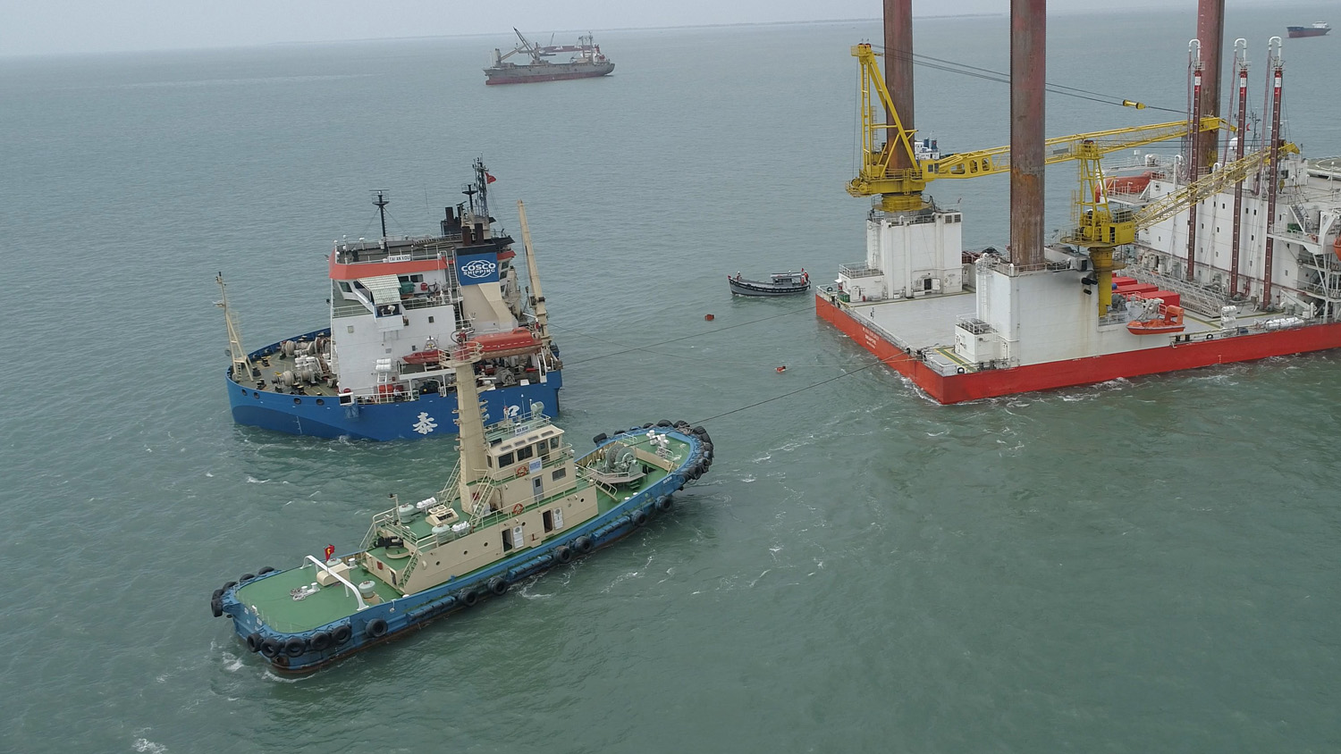 harbor tugboat and towing service Sea Tiger 2