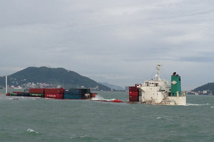 Ship Heung a Dragon