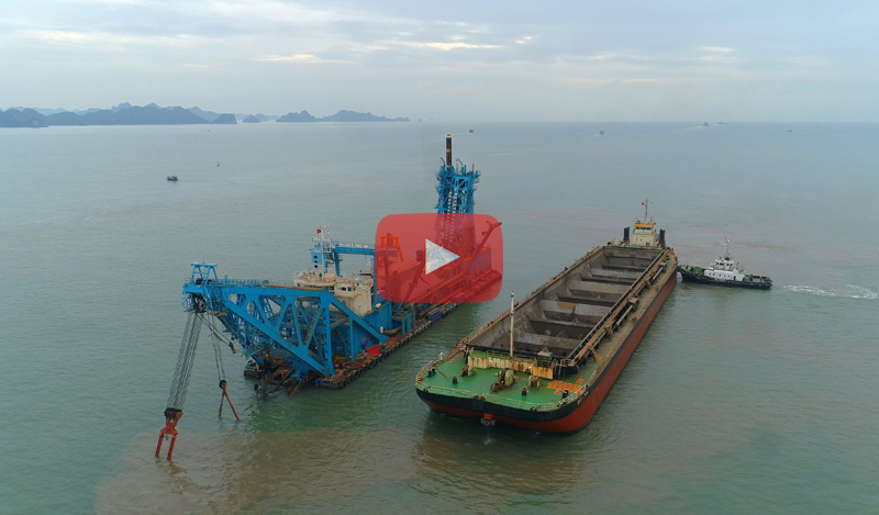 harbor tugboat in vietnam