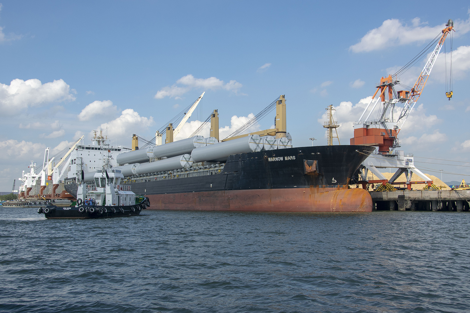 tugboat in vungtau