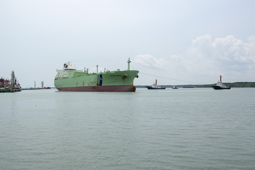 tugboat in vungtau