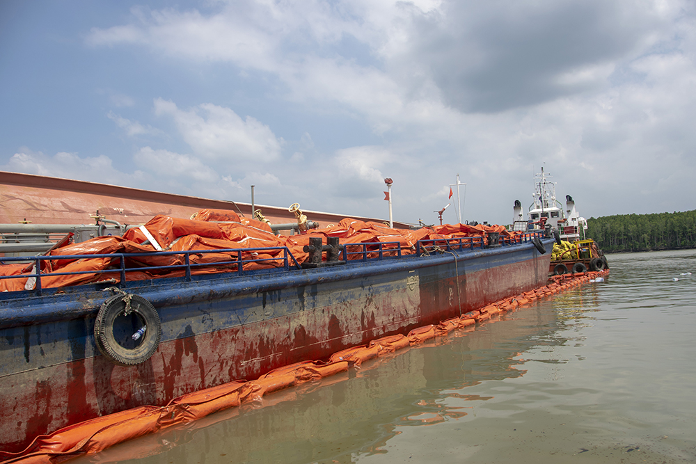 oil spill response for vietsun integrity vessel